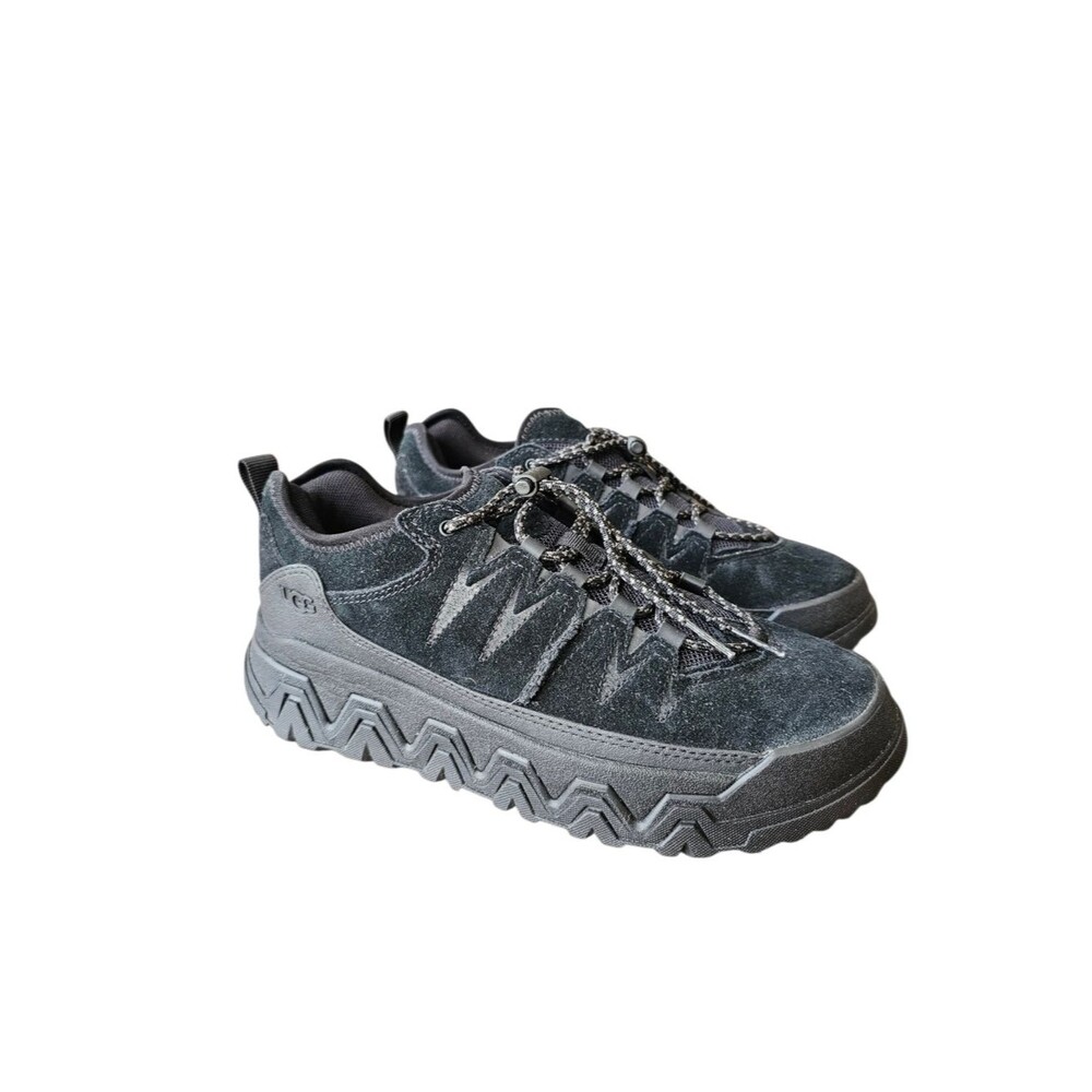 UGG Womens Captrail Low Black Suede Casual Platform Sneakers